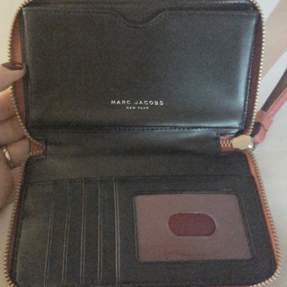 Marc Jacobs Wristlet - Picture 2 of 2
